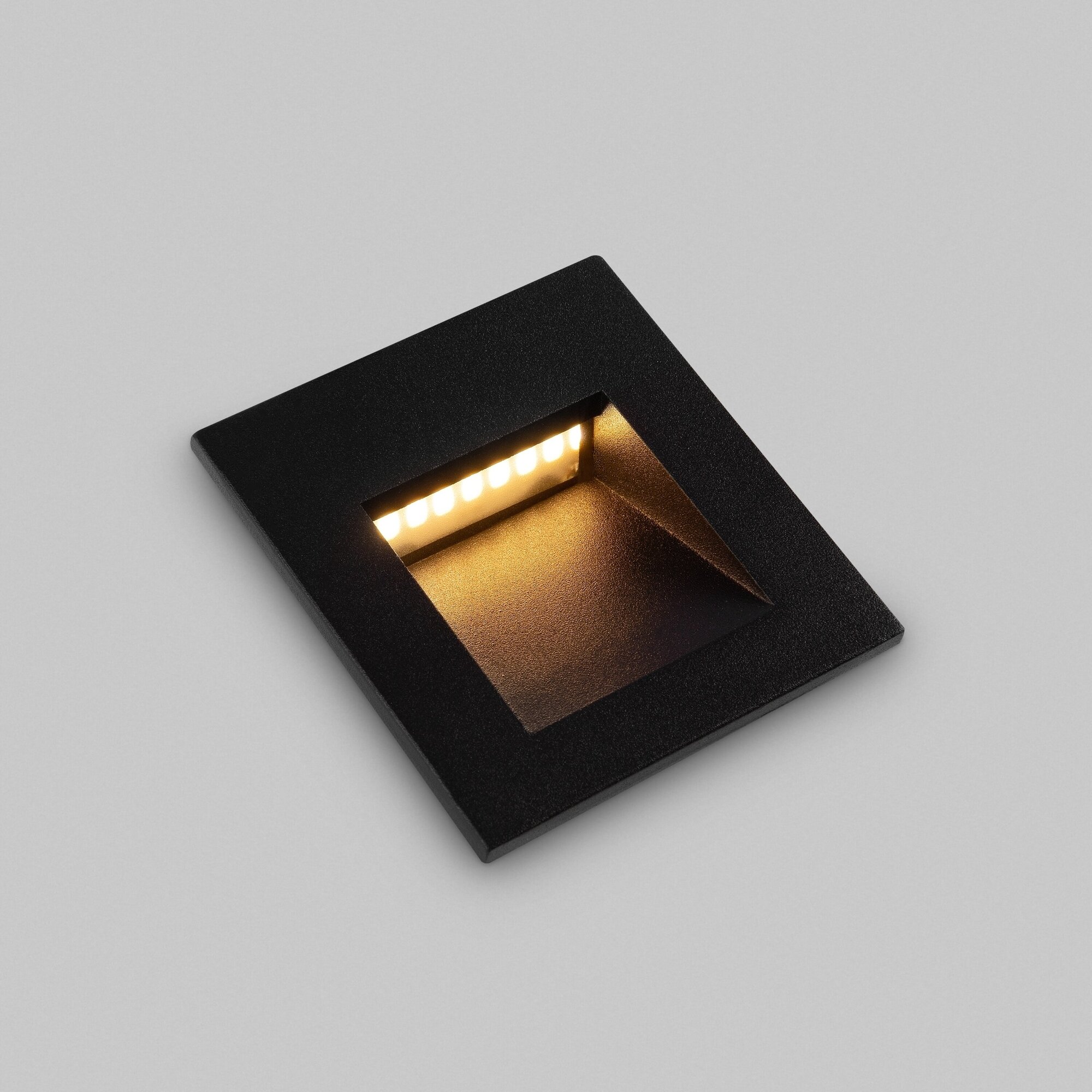 O038-L3B Spot qara alüminium 1X3Vt 5/68/63X63mm ARCA