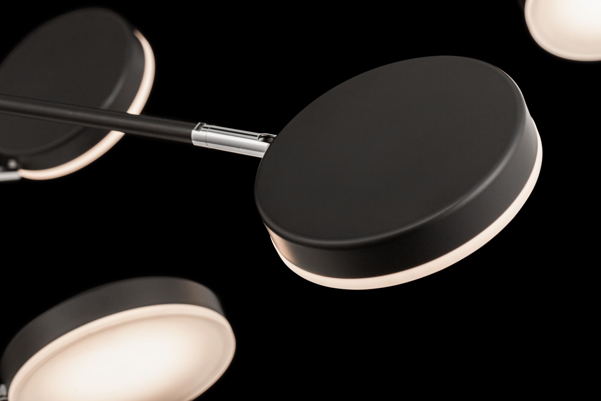 MOD070PL-L38B3K Çilçıraq qara metal ağ akril 6X6Vt 62/89/55sm FAD